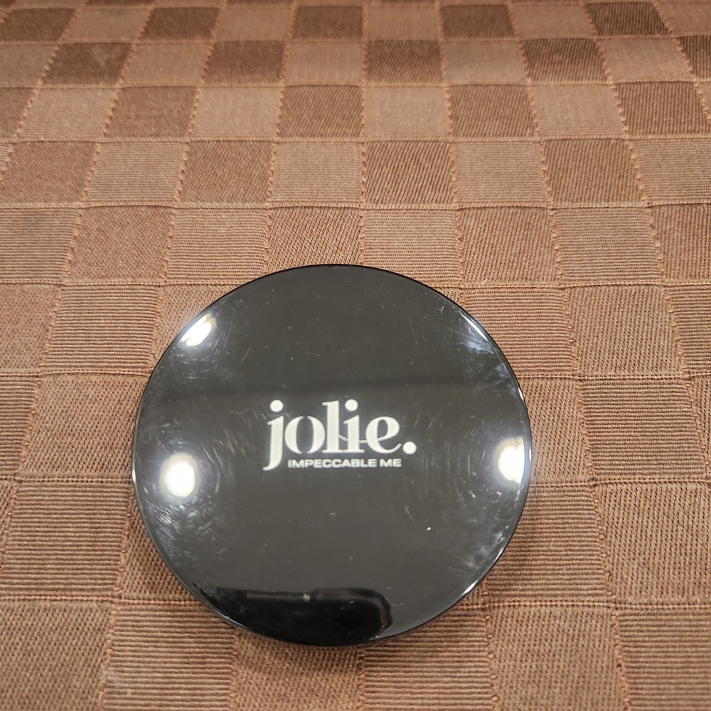Jolie Impeccable Me Dual Activ Foundation. Medium Beige.Swarched twice